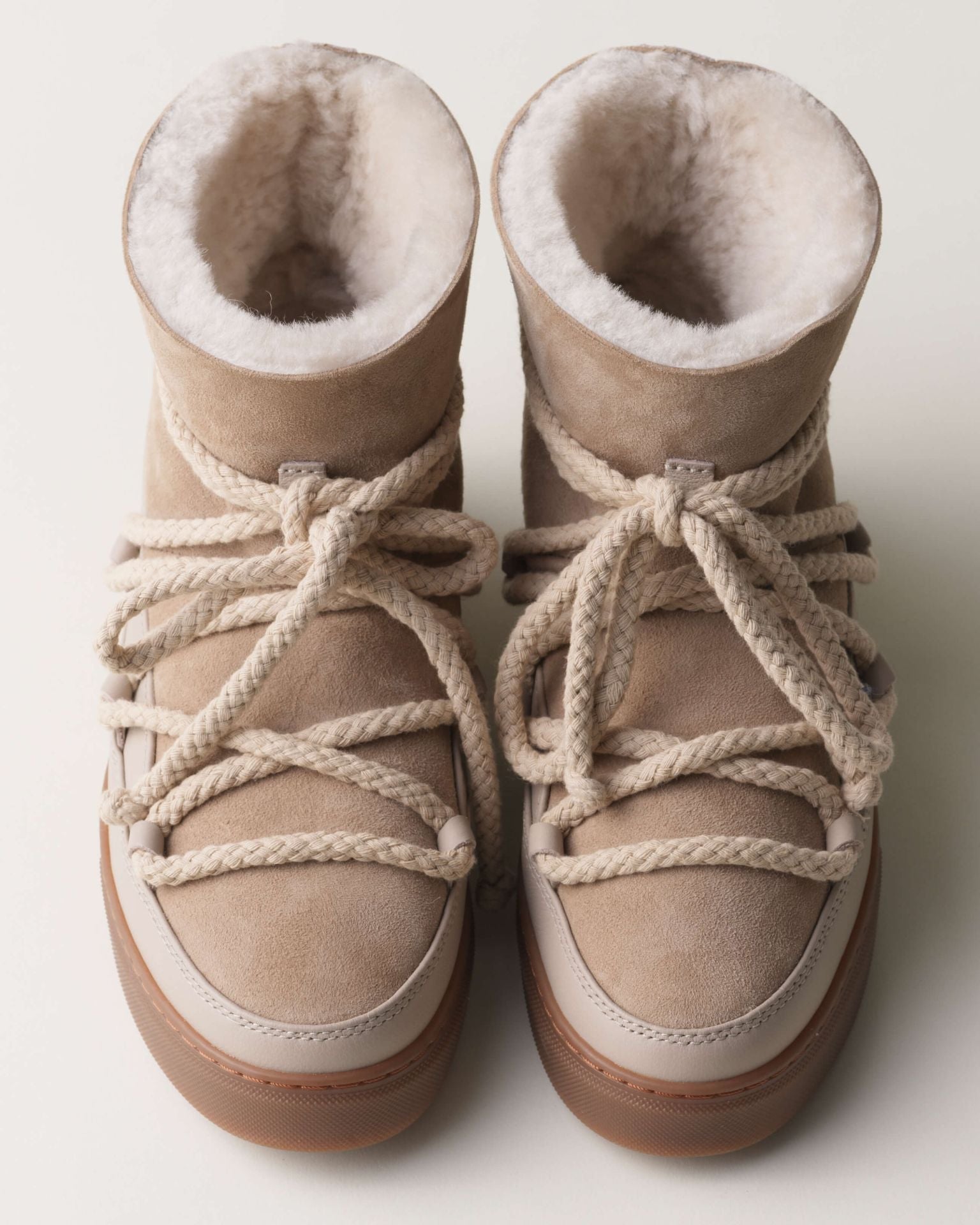 Classic Sneaker - Beige